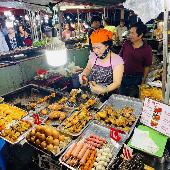 chợ đêm Hòa Khánh