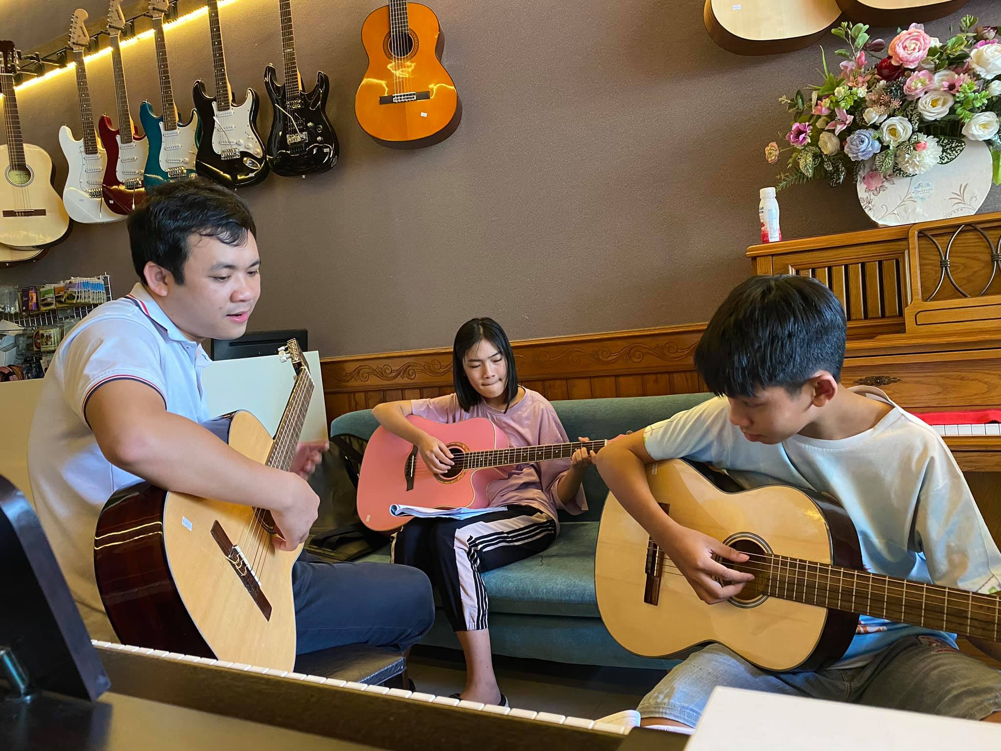 địa chỉ học guitar Đà Nẵng