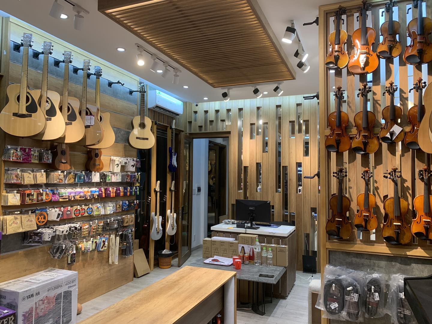 địa chỉ mua đàn guitar ở Đà Nẵng