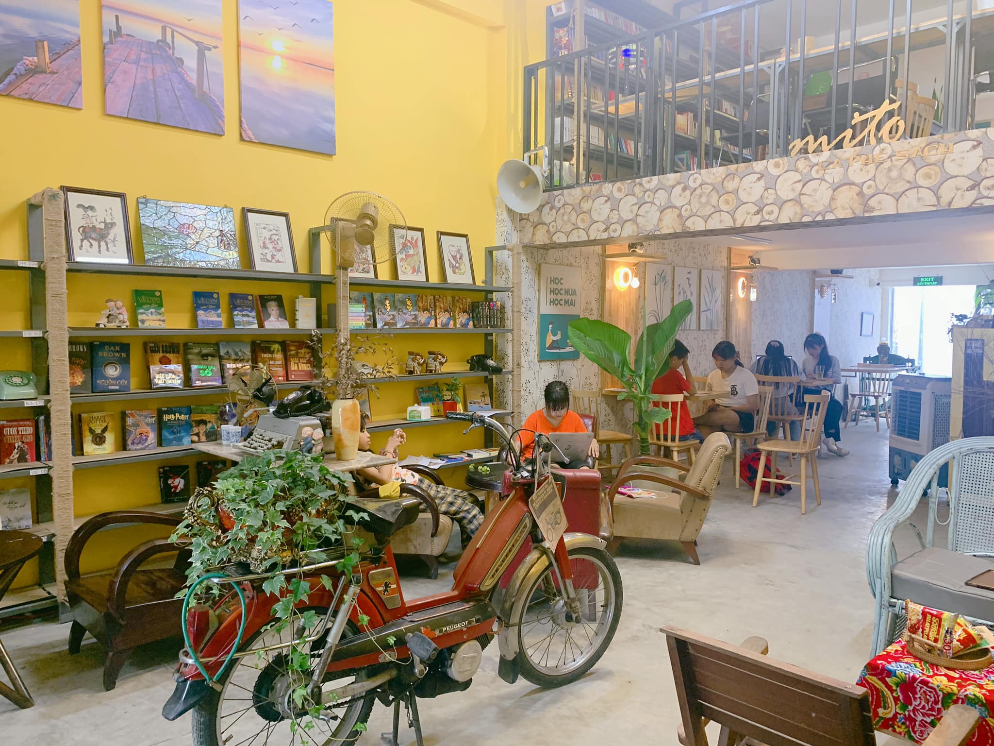 Quán cafe sách Đà Nẵng