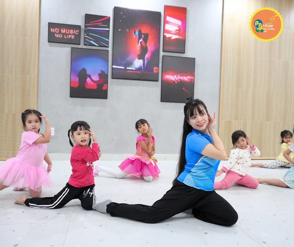 lớp dạy múa tại Đà Nẵng