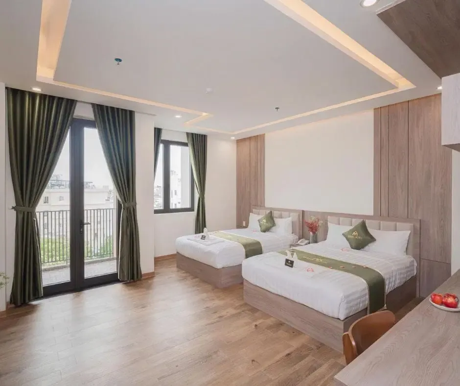 phong deluxe gia dinh co ban cong deluxe family room with balcony 18bdaa91