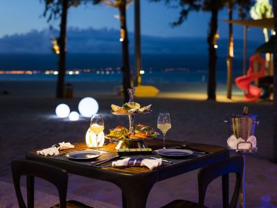 azure beach lounge1 25ca99b5