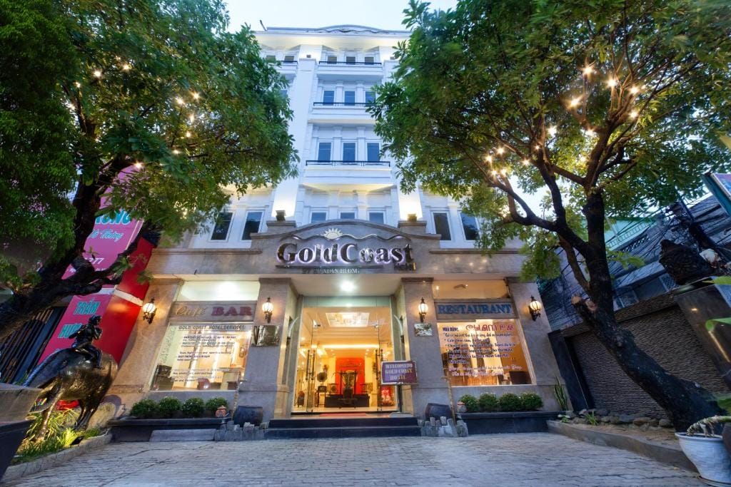 khach san gold coast da nang 1 4233e752