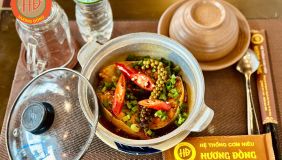 com nieu huong dong 10 6596c83a