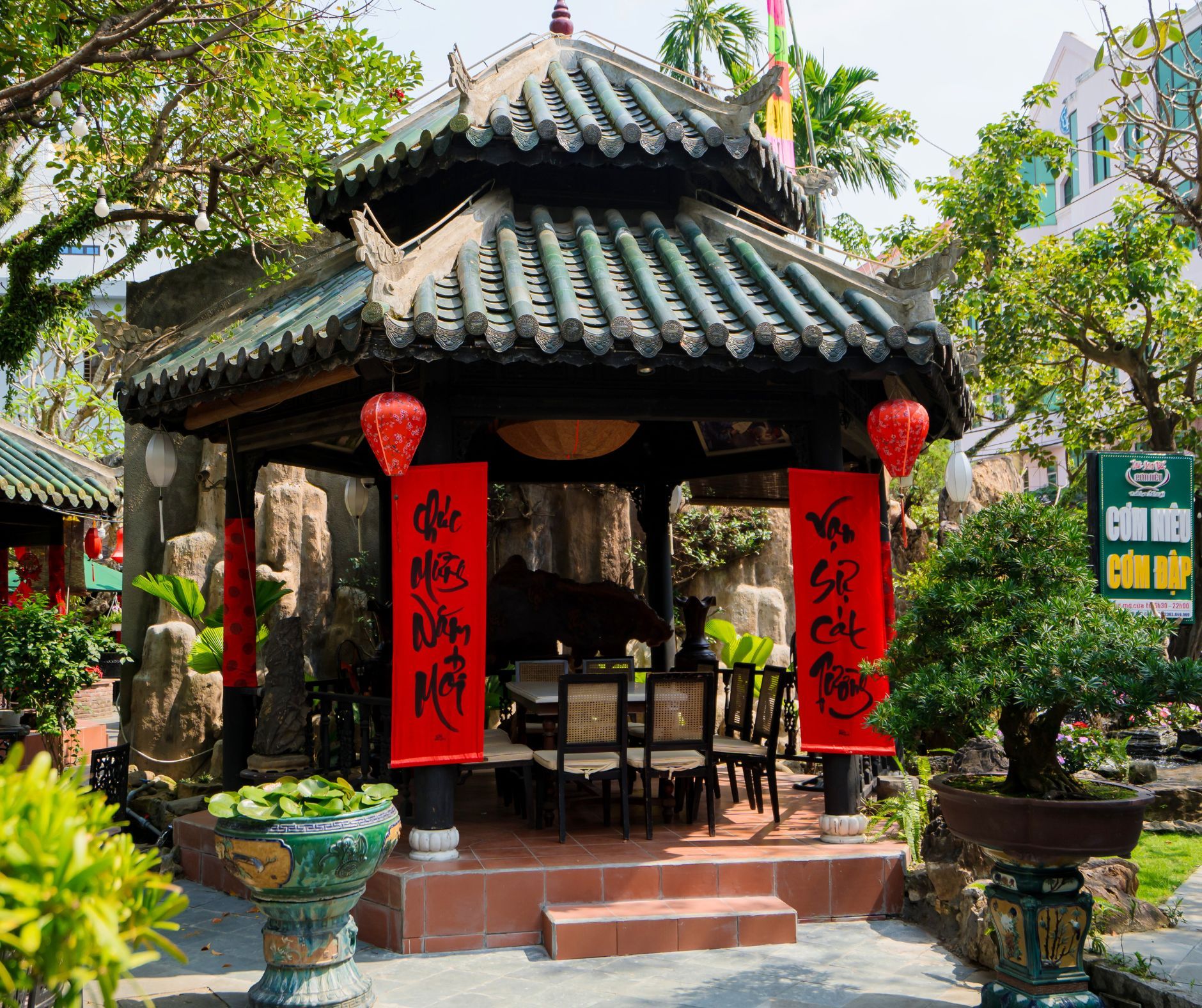 nha hang com nieu truc lam vien 4 666d3695