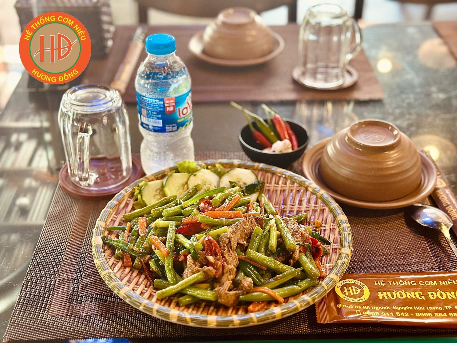 com nieu huong dong 8 6d90709e