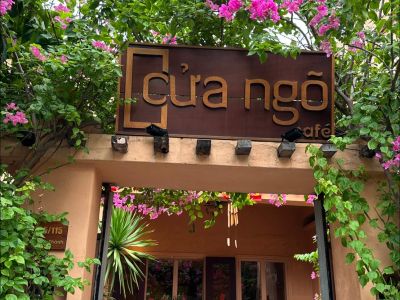 cua ngo cafe 755cc366