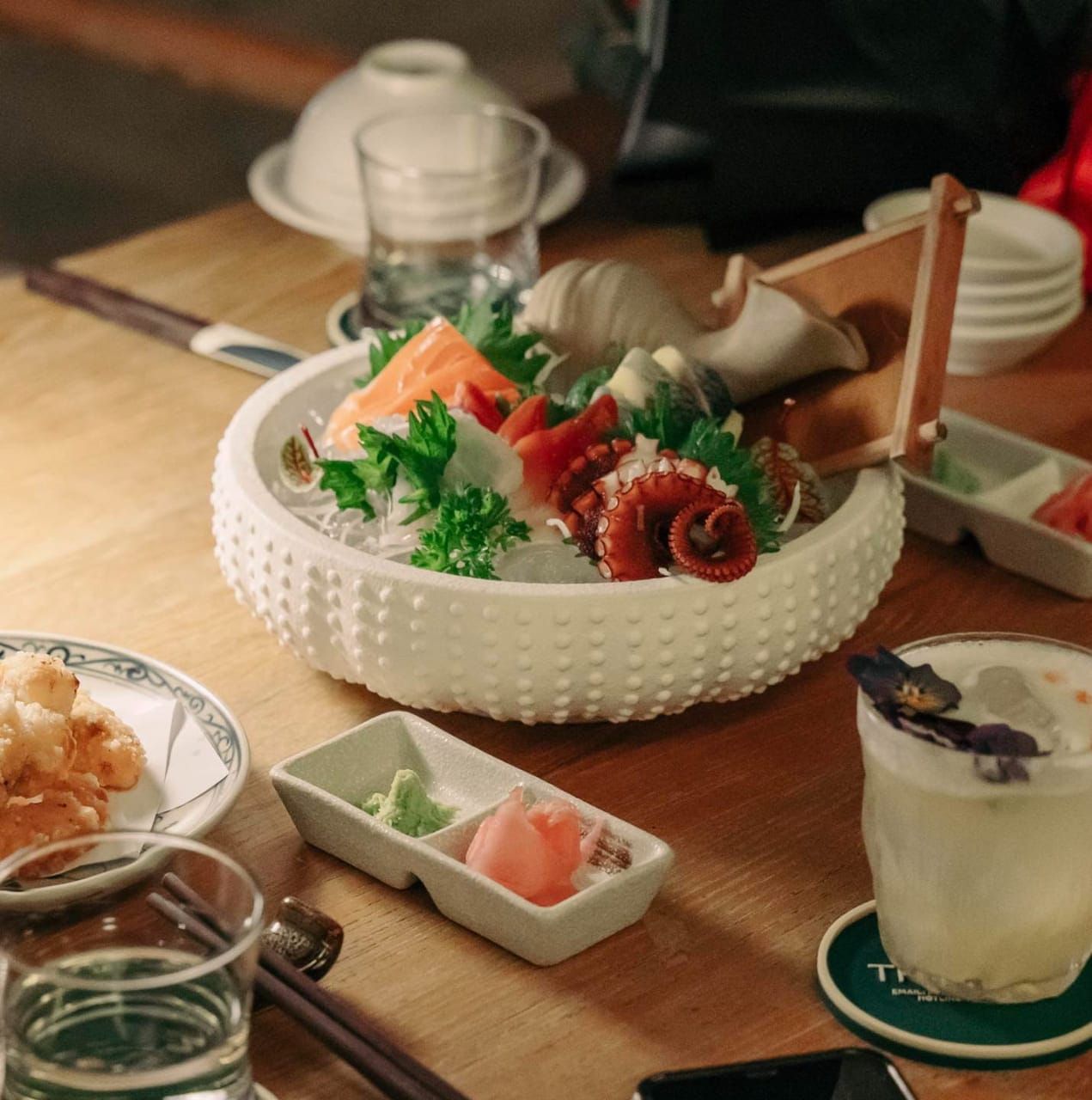 yacht restaurant 4 95108129