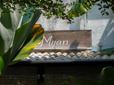 Myan 10 cafe828c