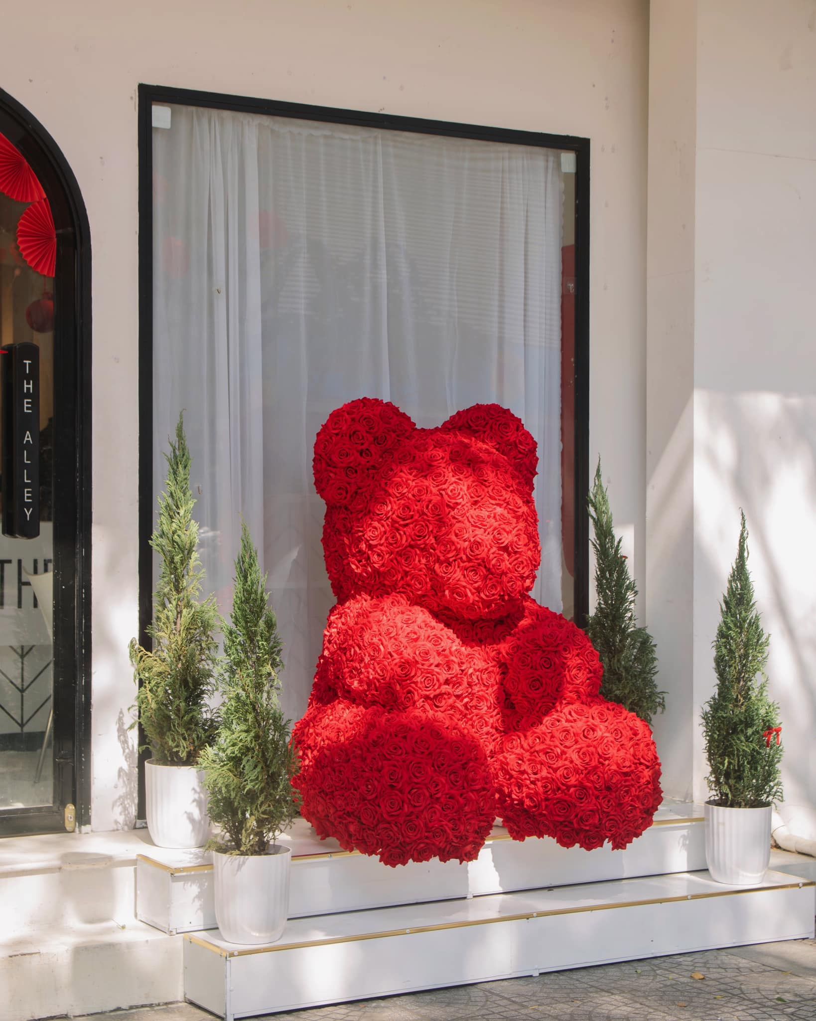 the alley da nang 1 2 e6df0f1e