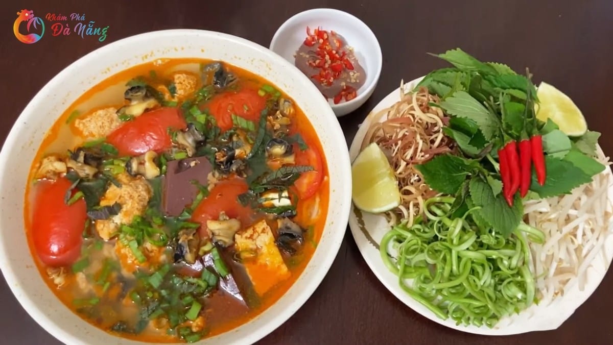 Quán bún ốc Đà Nẵng 83B Dũng Sĩ Thanh Khê