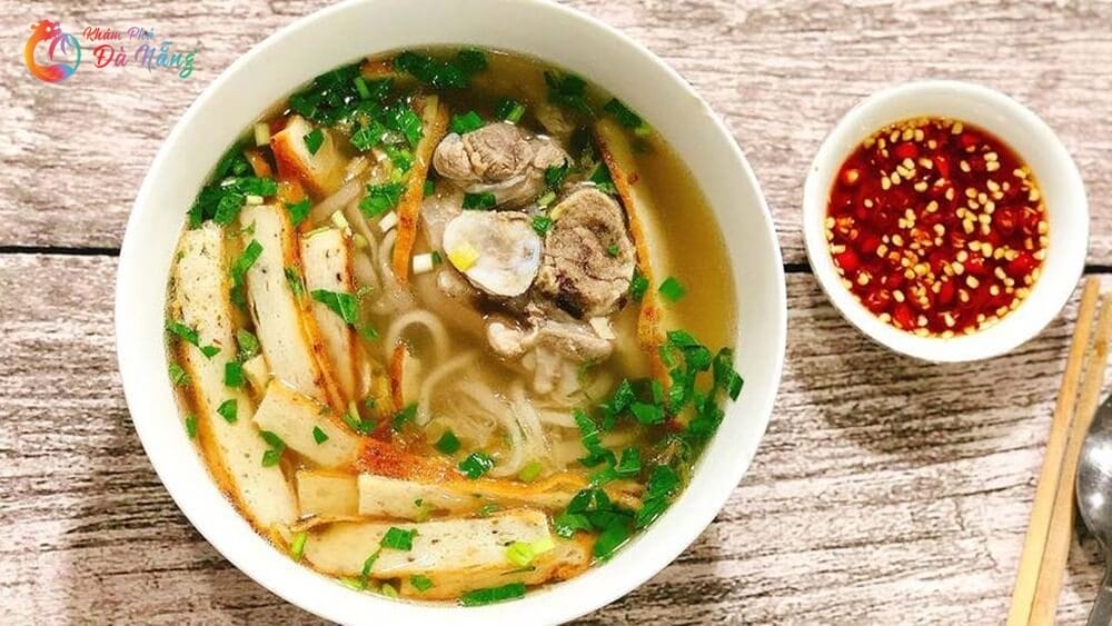  banh-canh-cha-ca-da-nang-1