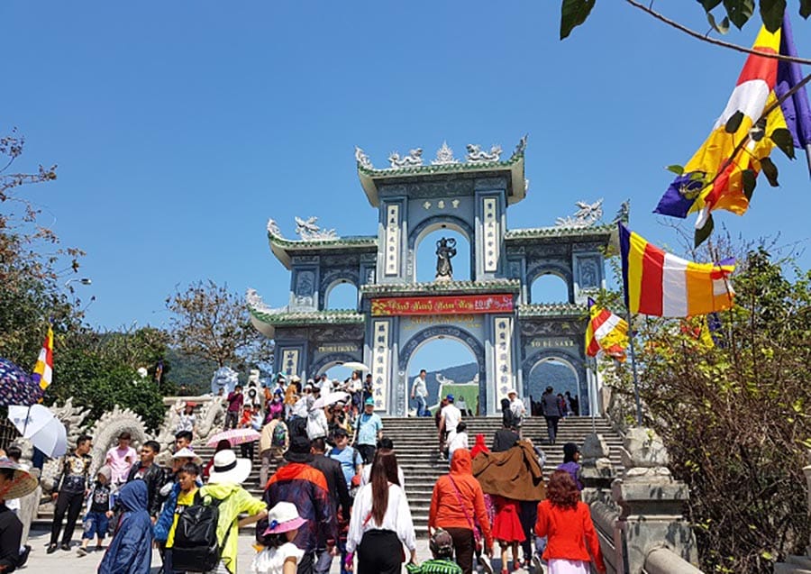 du lich da nang chua linh ung