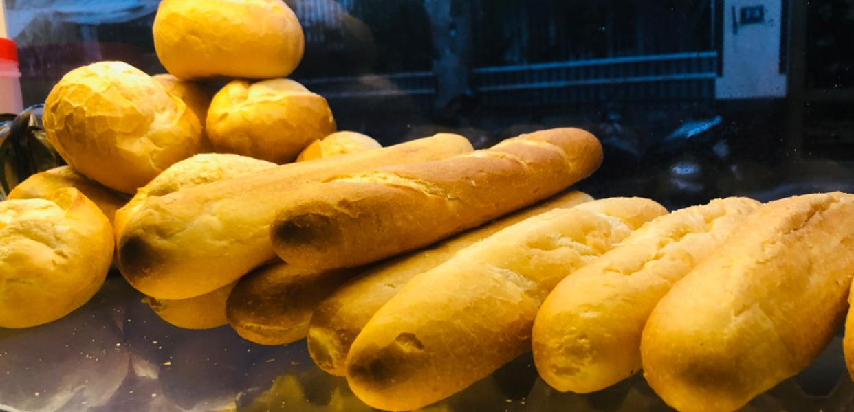 bánh mì que Đà Nẵng