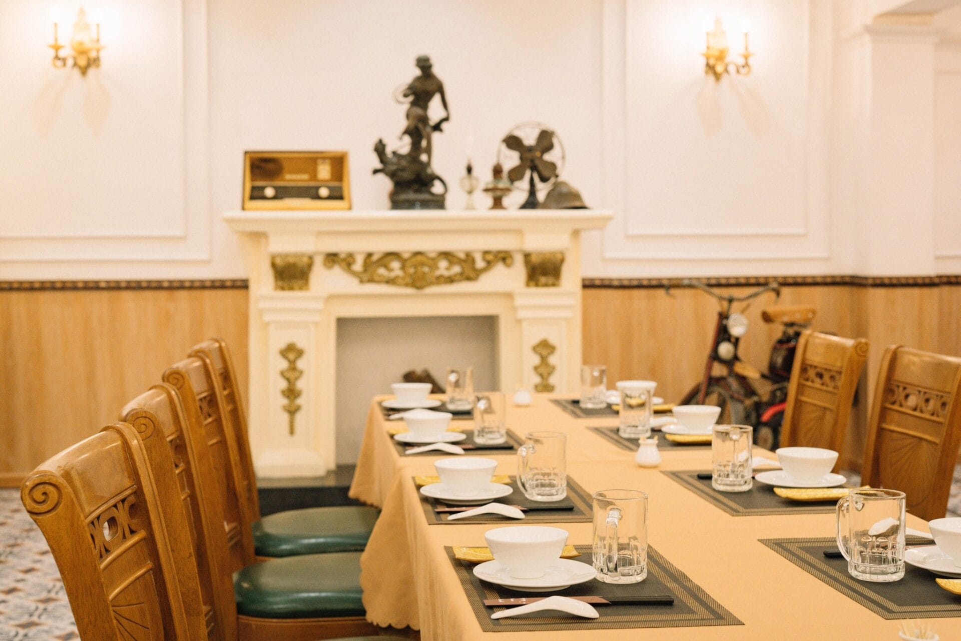 Đông Dương Restaurant