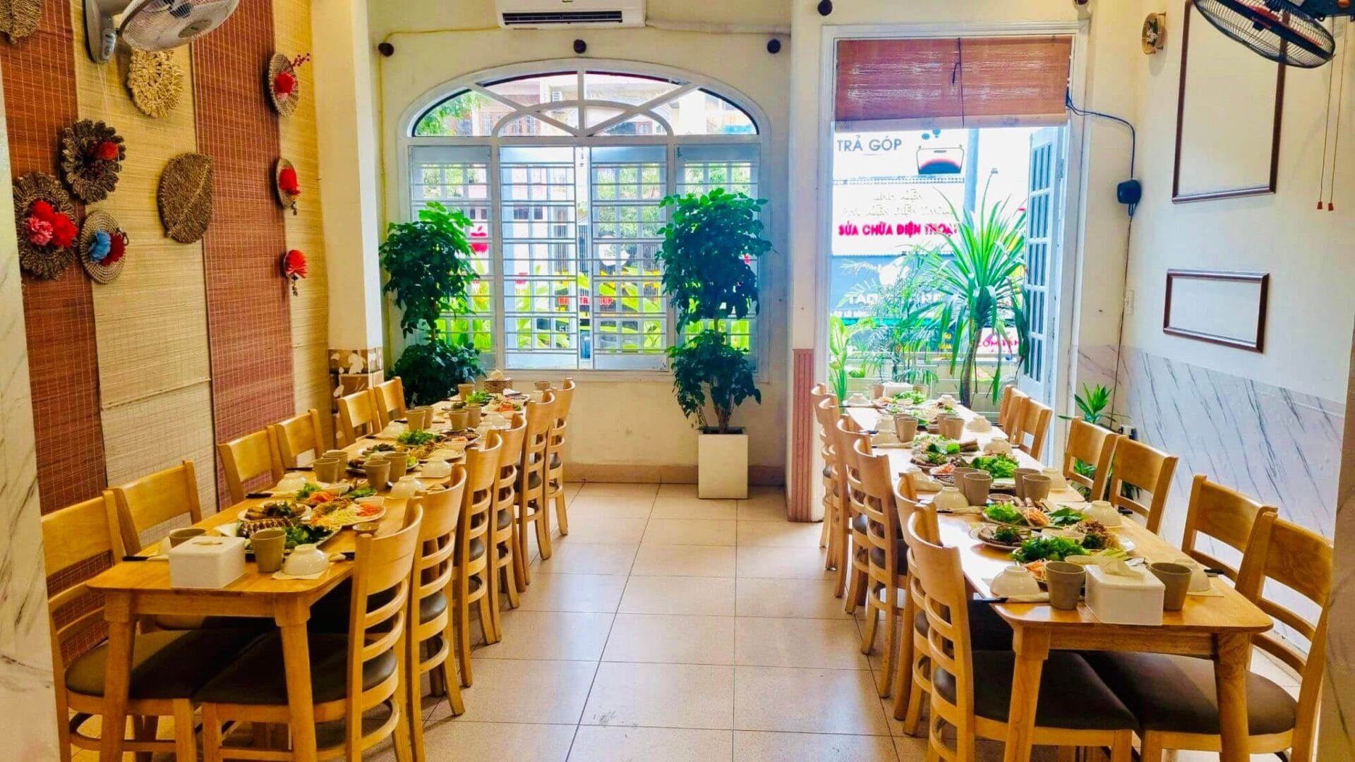 nhà hàng chay Hương Sen