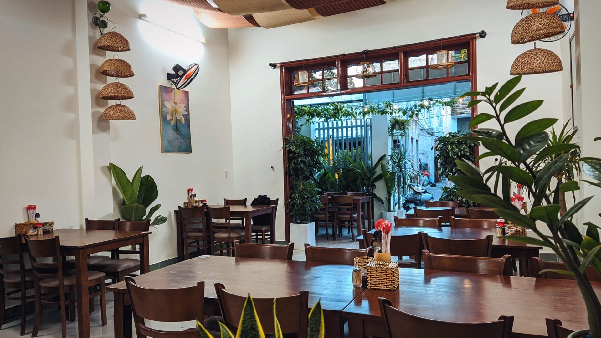 nhà hàng chay Hương Sen