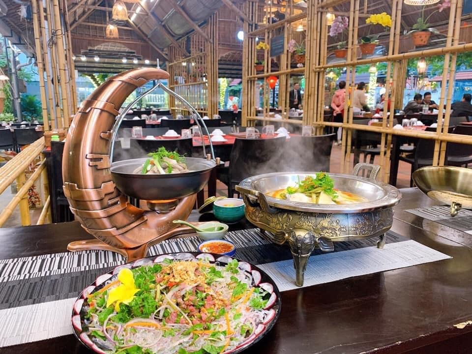 nhà hàng Hồ Xanh