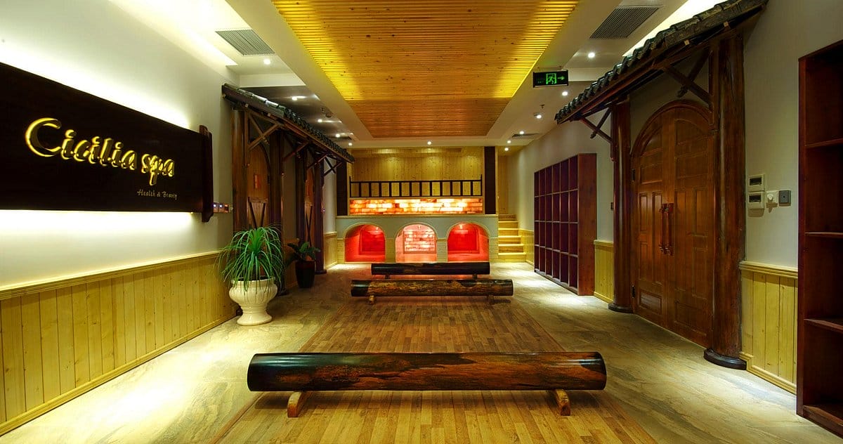 Giá phòng tại Cicilia Hotel & Spa là bao nhiêu?