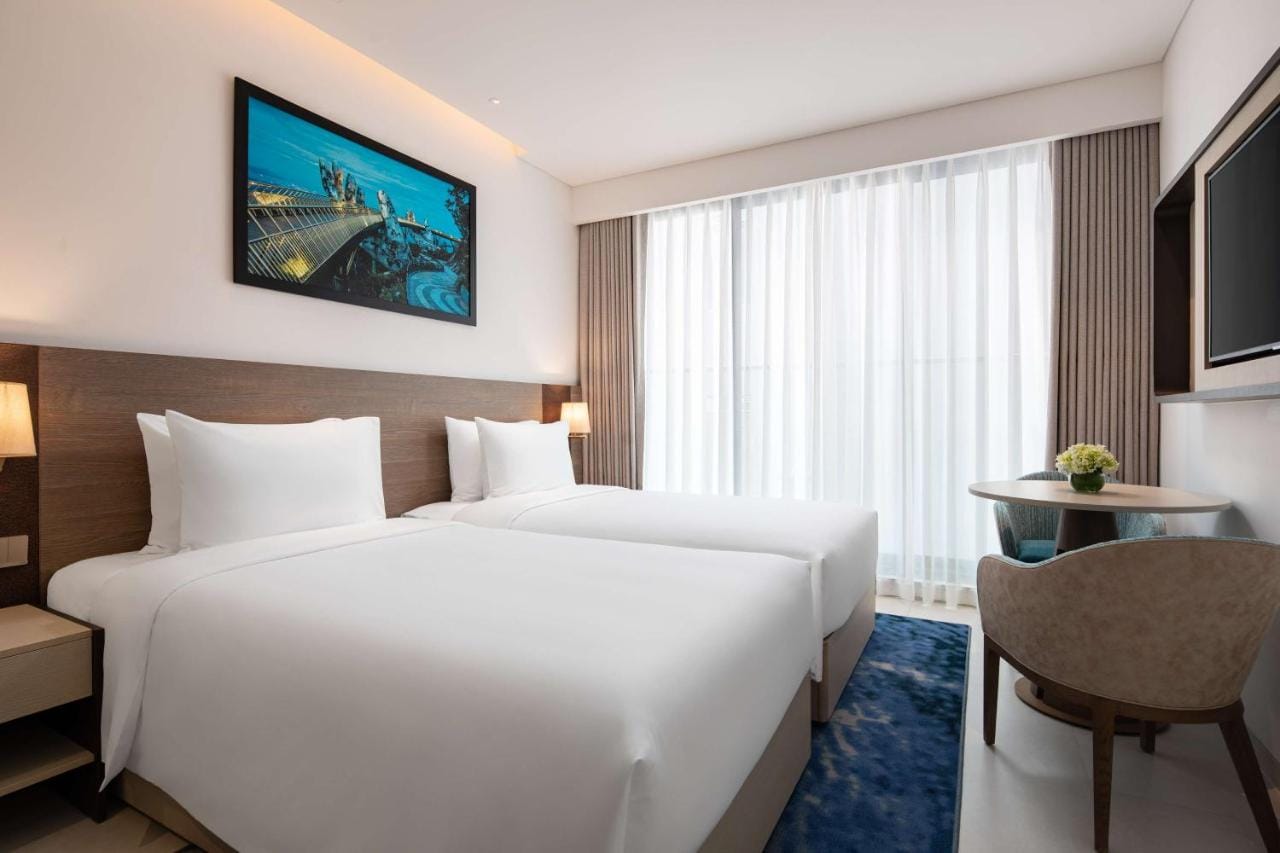 Radisson Hotel Danang ở đâu