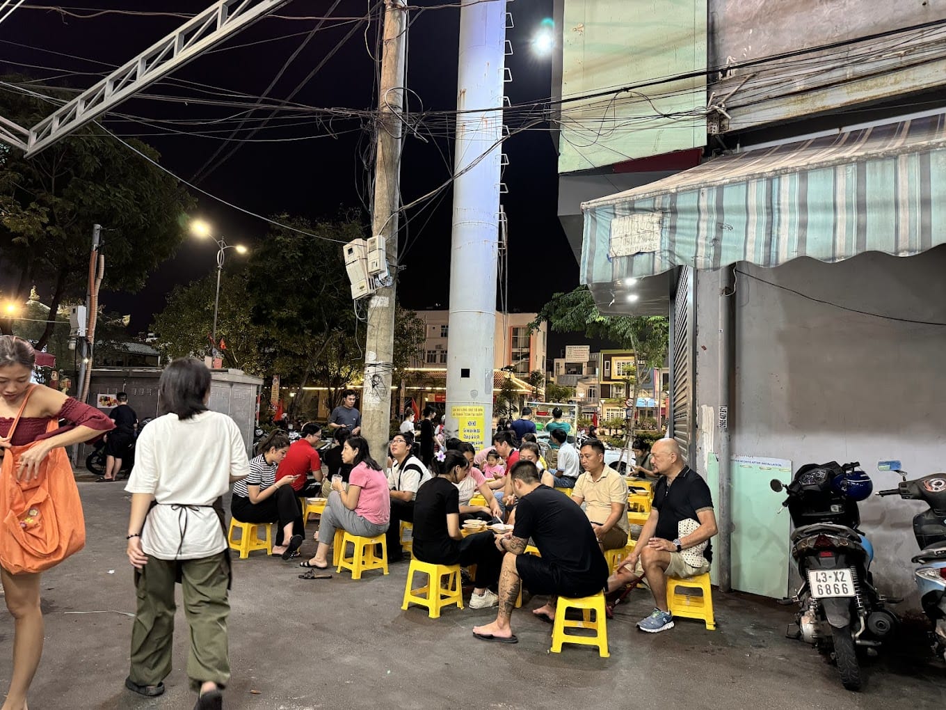 Chè Thái Nana, 44 Nguyễn Văn Linh, Đà Nẵng