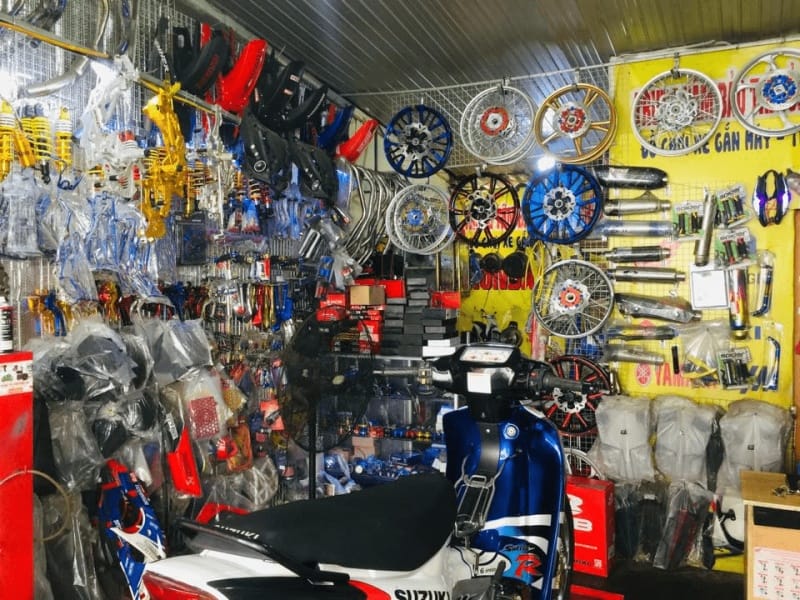 cua hang phu tung xe may hai han