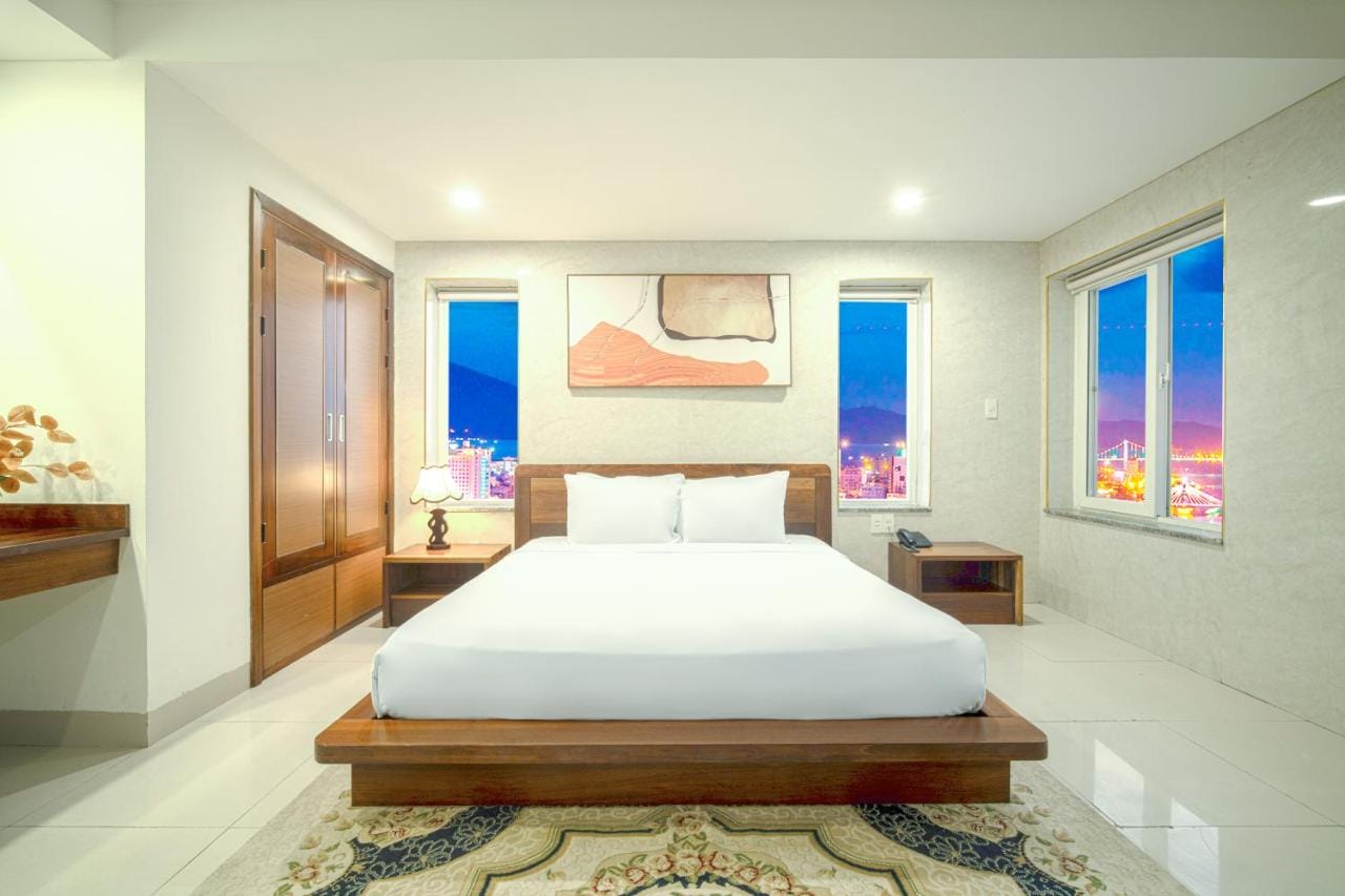 emerald boutique hotel danang
