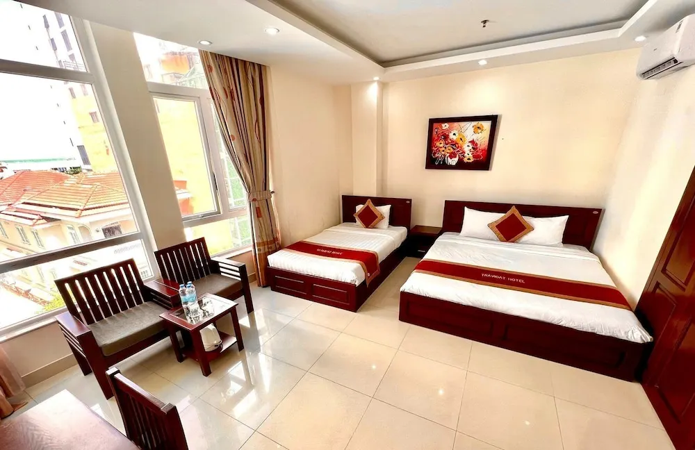 Khách sạn Dattravi