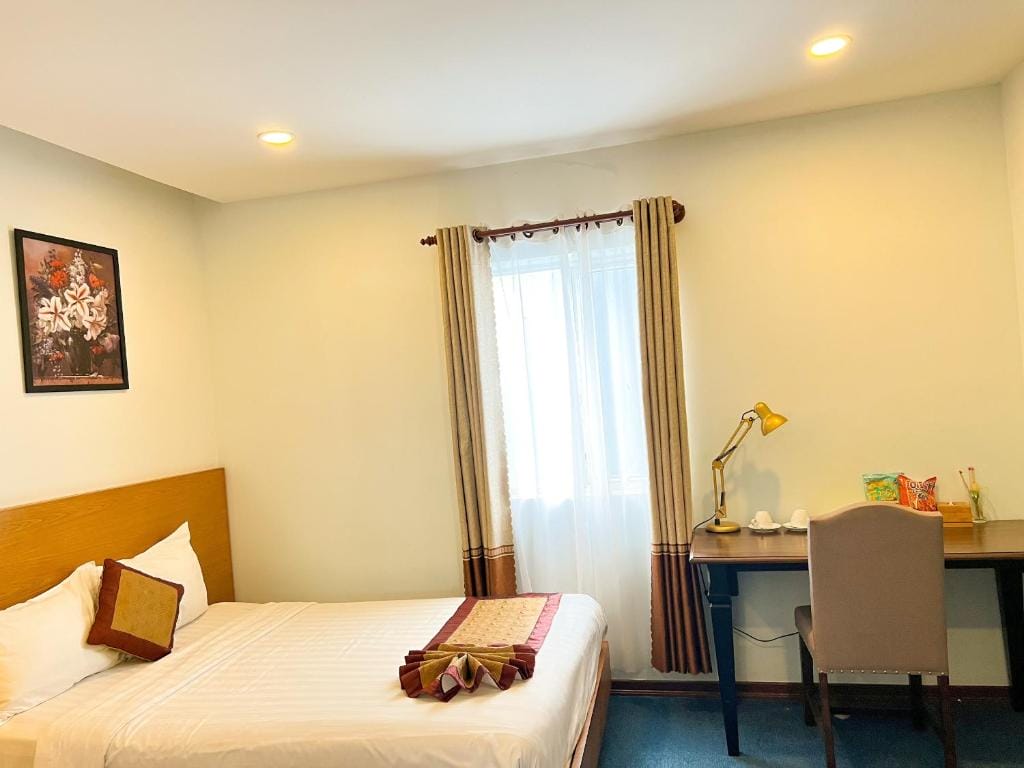 Legacy Riverside Danang Hotel