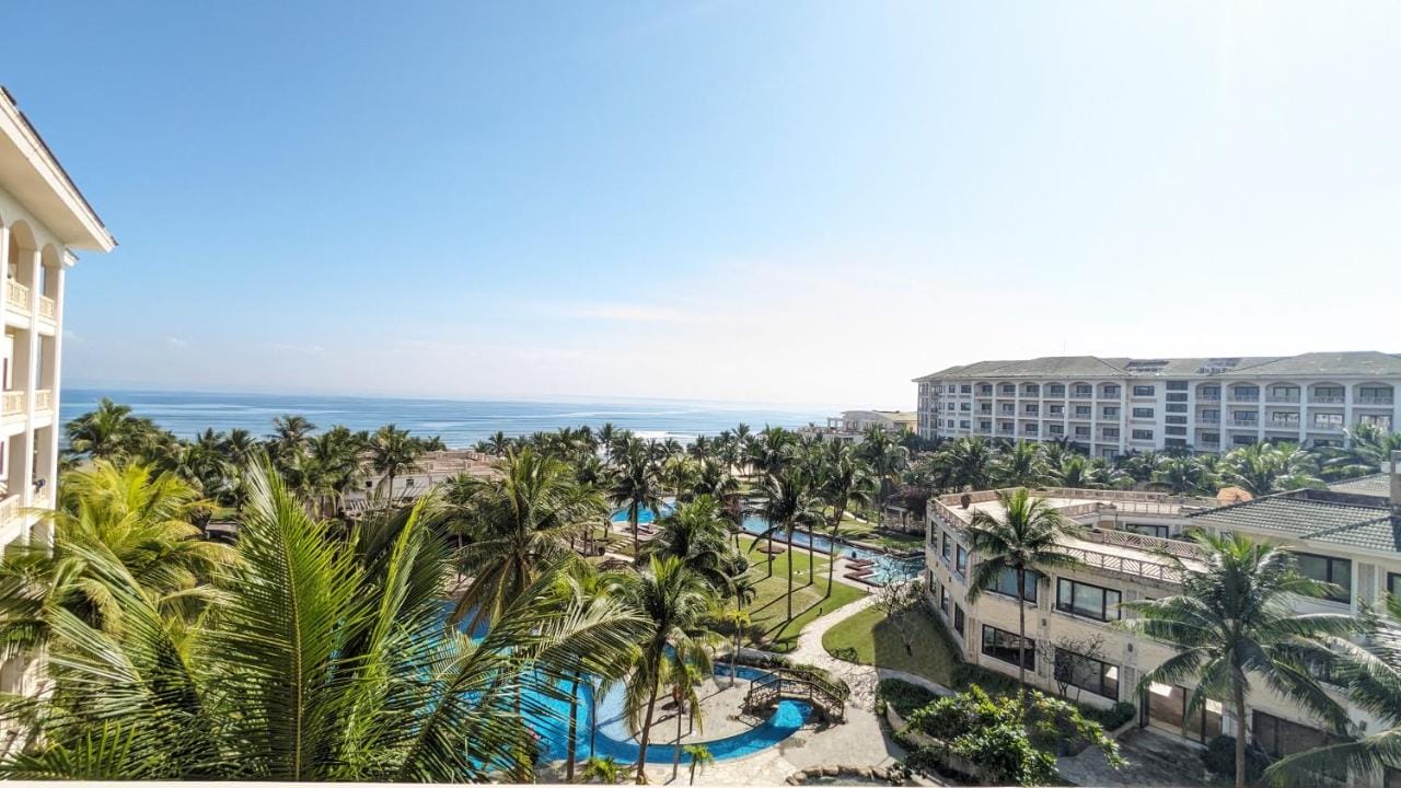 Olalani Resort & Condotel