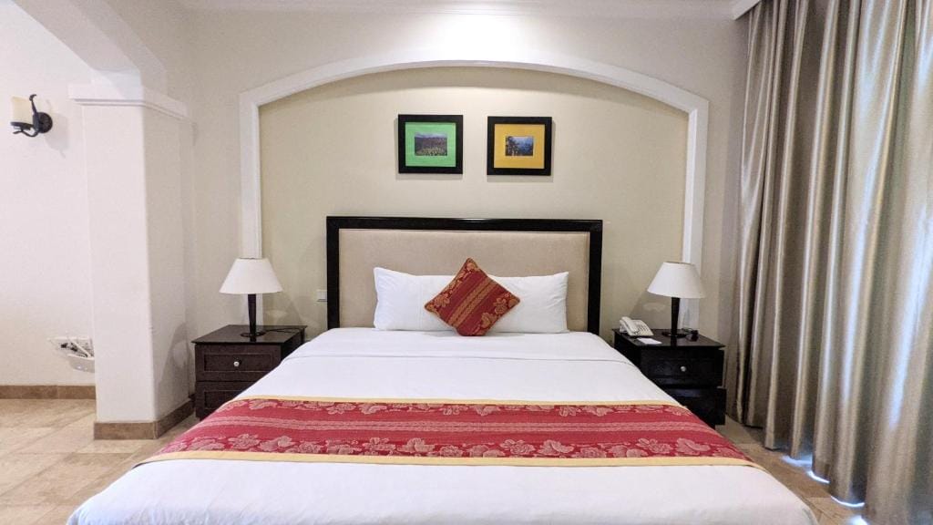 Olalani Resort & Condotel