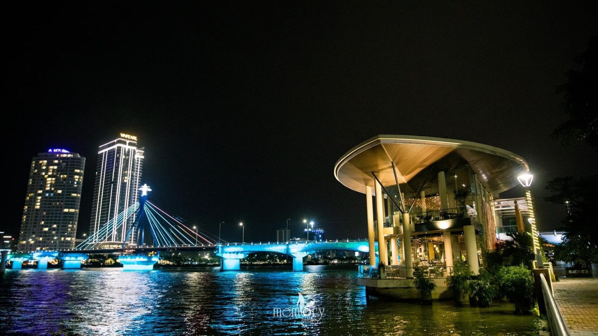 quan pub da nang 2