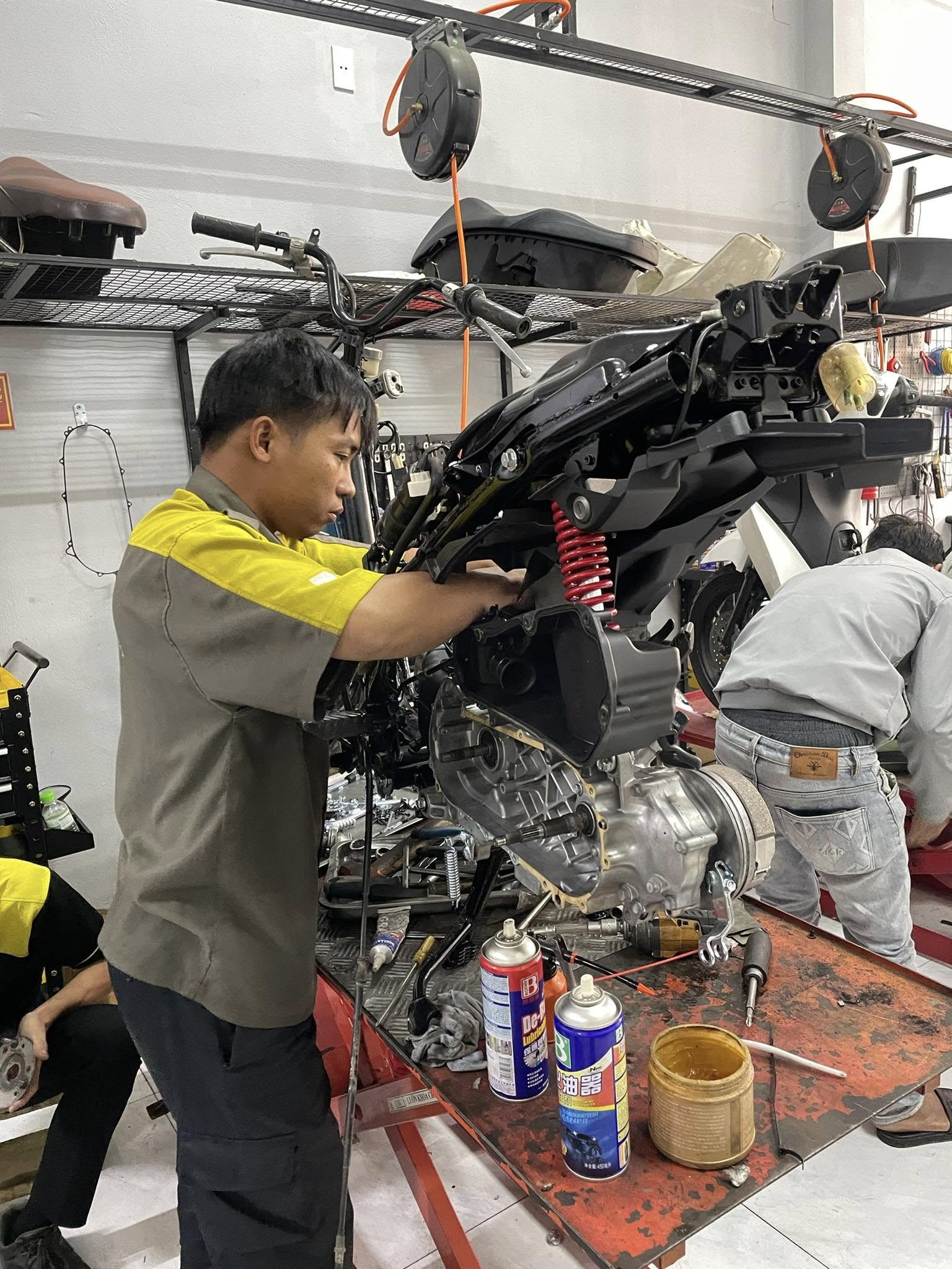 sua xe may 365. motorcycle service 365