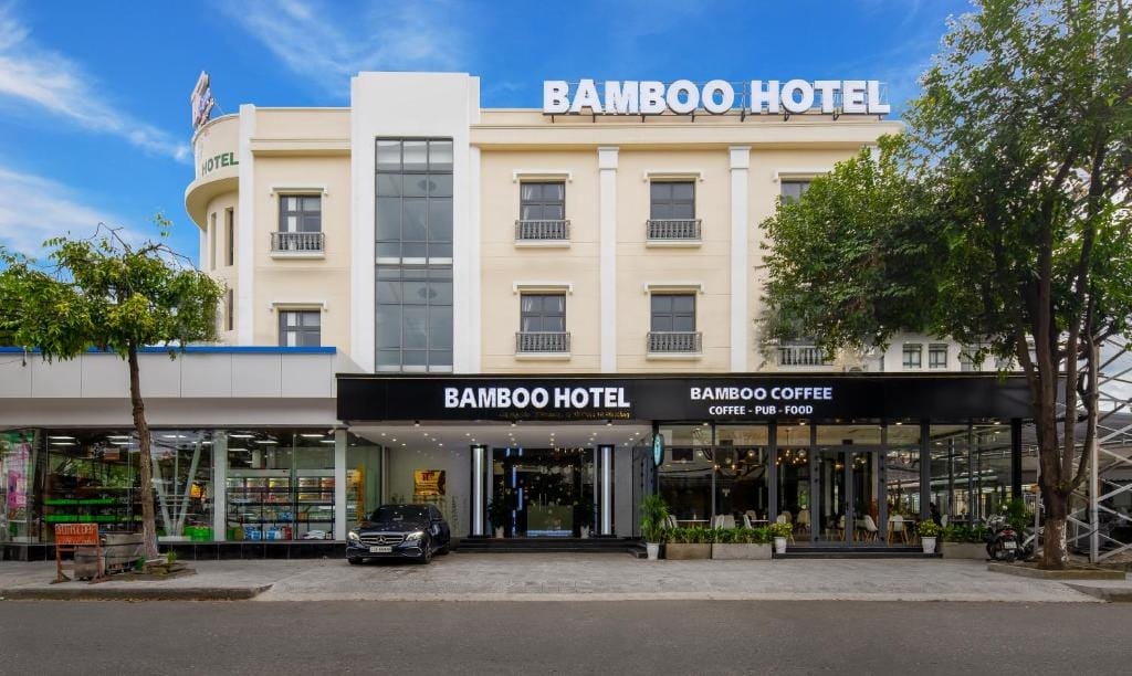 bamboo hotel