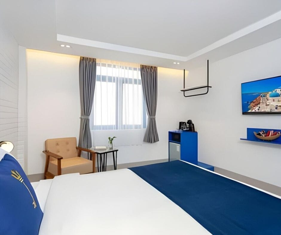 khách sạn Lucia Beach Hotel