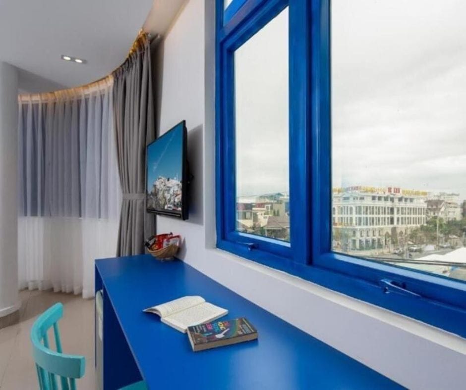 khách sạn Lucia Beach Hotel