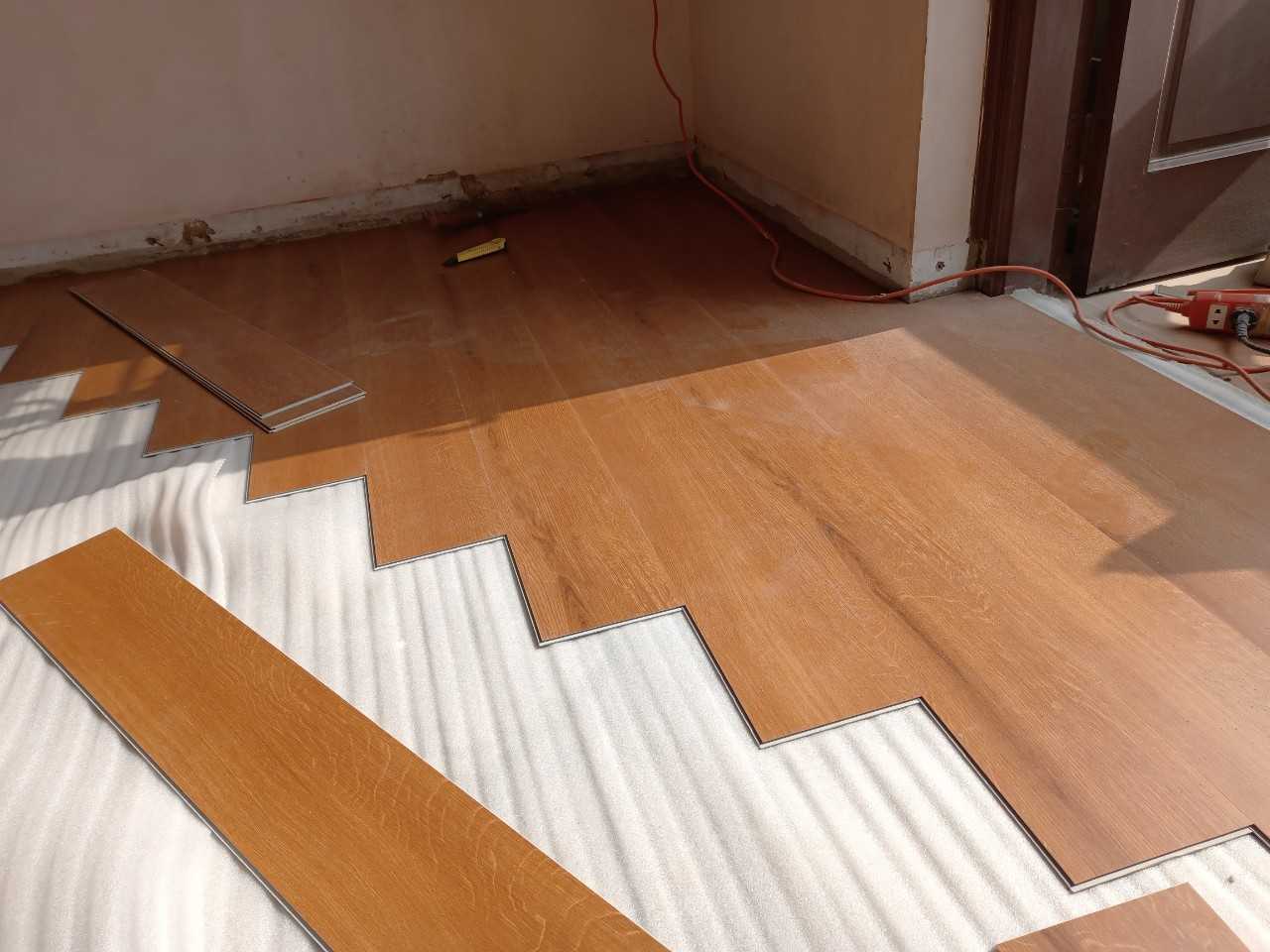 quy-trinh-lap-dat-san-nhua-co-ban