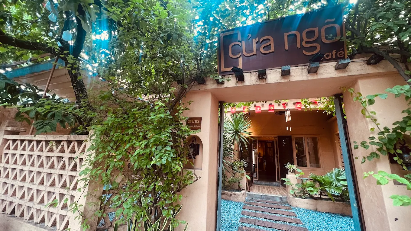 Cửa Ngõ Café